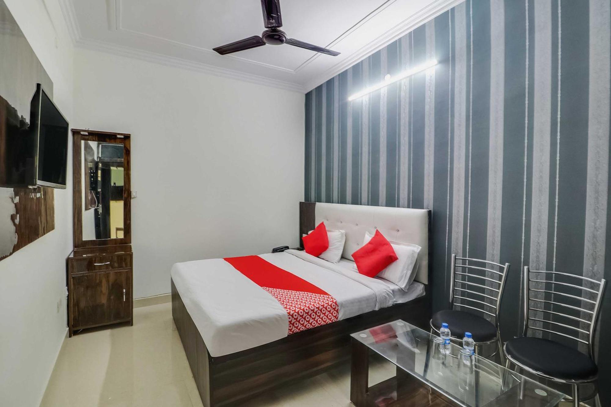 Hotel O Rodstar Chinhat Exterior foto