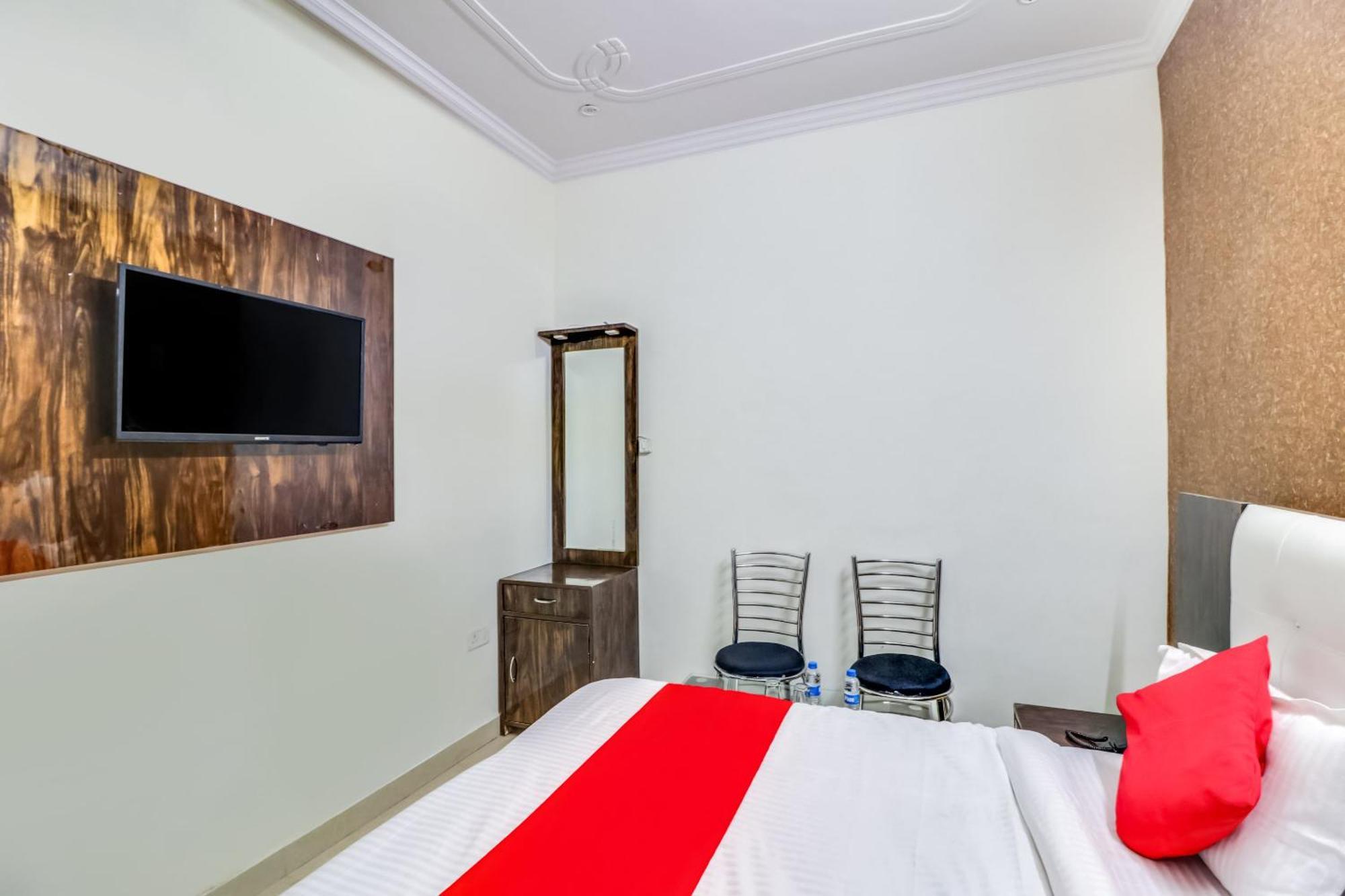 Hotel O Rodstar Chinhat Exterior foto